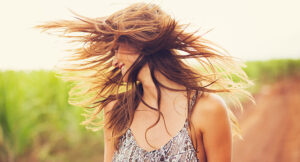Clean Beauty Light & Clean Conditioning Spray